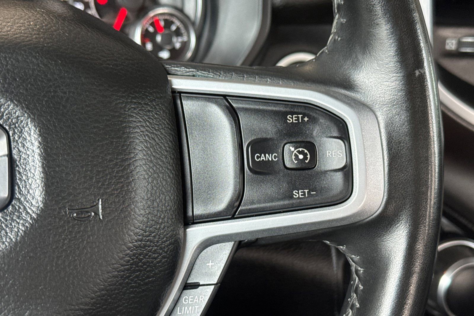 Used 2020 RAM 1500 Big Horn AWD/4WD image 36