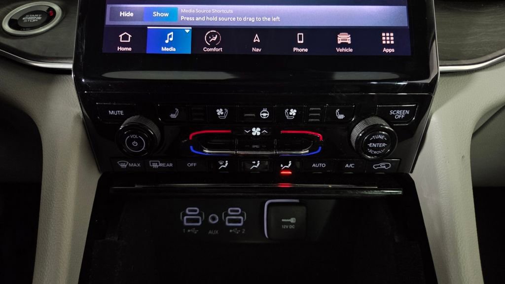 Used 2023 Jeep Grand Cherokee L Overland image 25