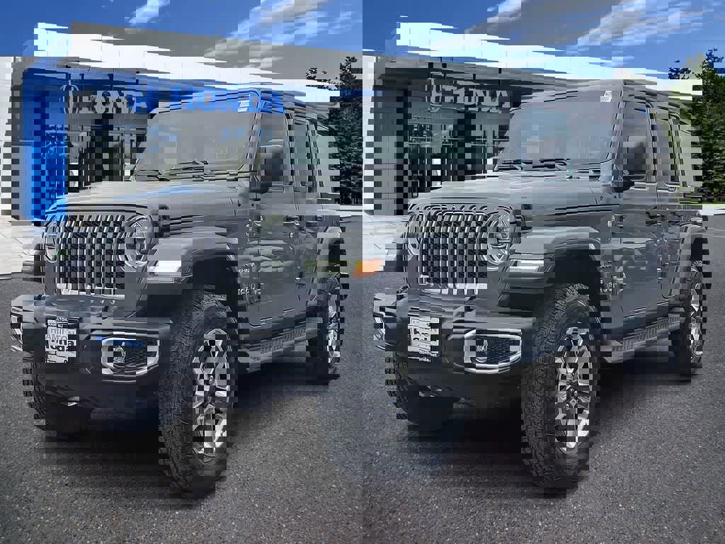 Used 2022 Jeep Wrangler Unlimited Sahara w/ LED Lighting Group AWD/4WD image 1