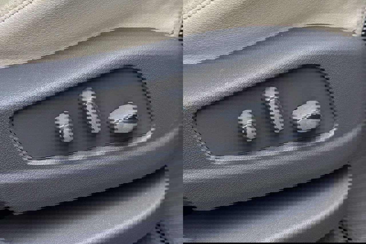 Used 2020 Cadillac XT6 Premium Luxury image 12