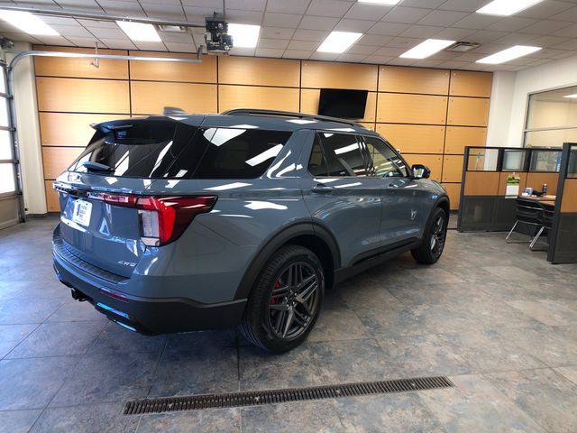 New 2026 Ford Explorer ST-Line w/ ST-Line Street Pack AWD/4WD image 7