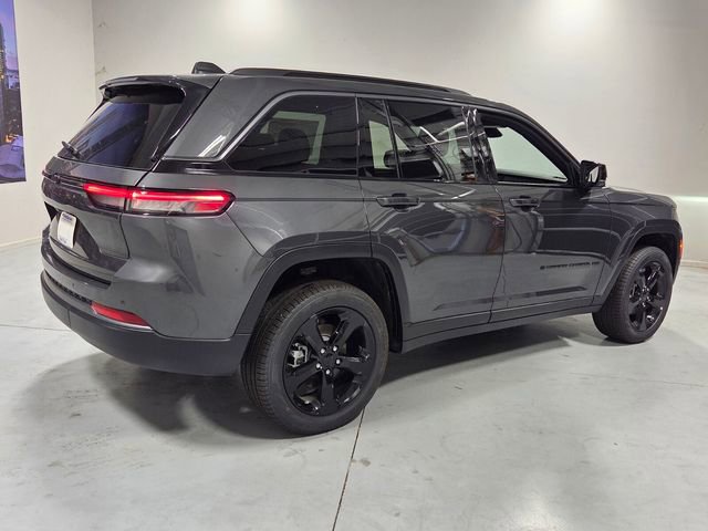 New 2026 Jeep Grand Cherokee Limited w/ Limited Altitude Package RWD image 13