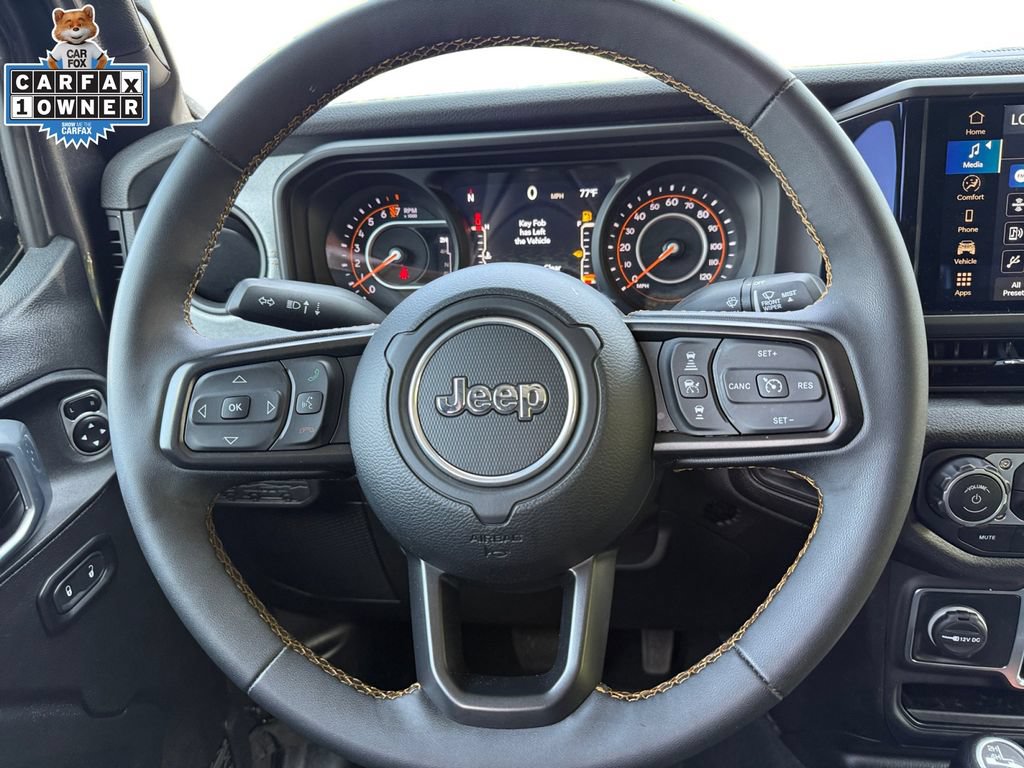 Used 2025 Jeep Gladiator Sport AWD/4WD image 12