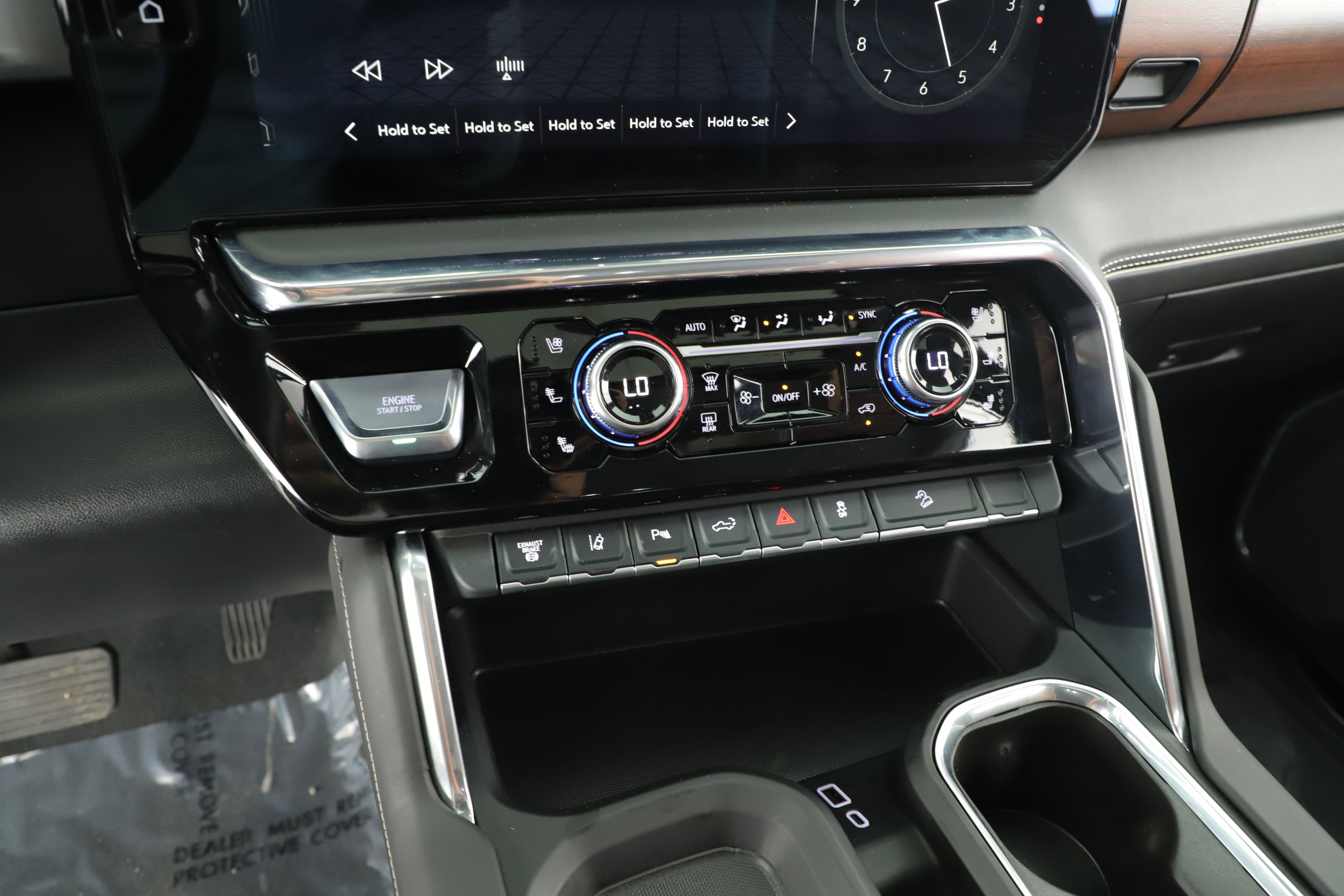 Used 2025 GMC Sierra 2500 Denali Ultimate image 14