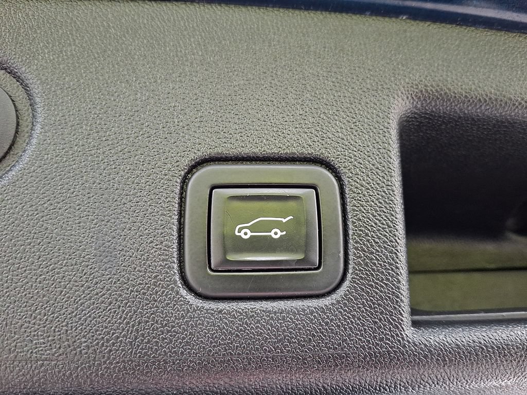 Used 2020 Chevrolet Equinox Premier AWD/4WD image 33