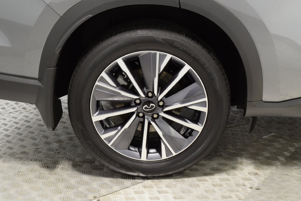 Certified 2027 INFINITI QX60 Luxe w/ Cargo Package AWD/4WD image 39