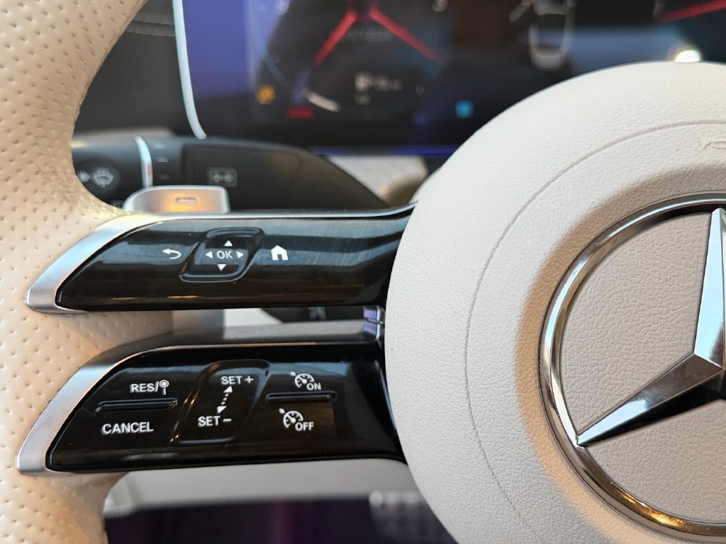 Used 2023 Mercedes-Benz E 450 Cabriolet image 22