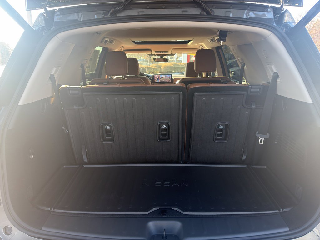 New 2026 Nissan Pathfinder Platinum image 33