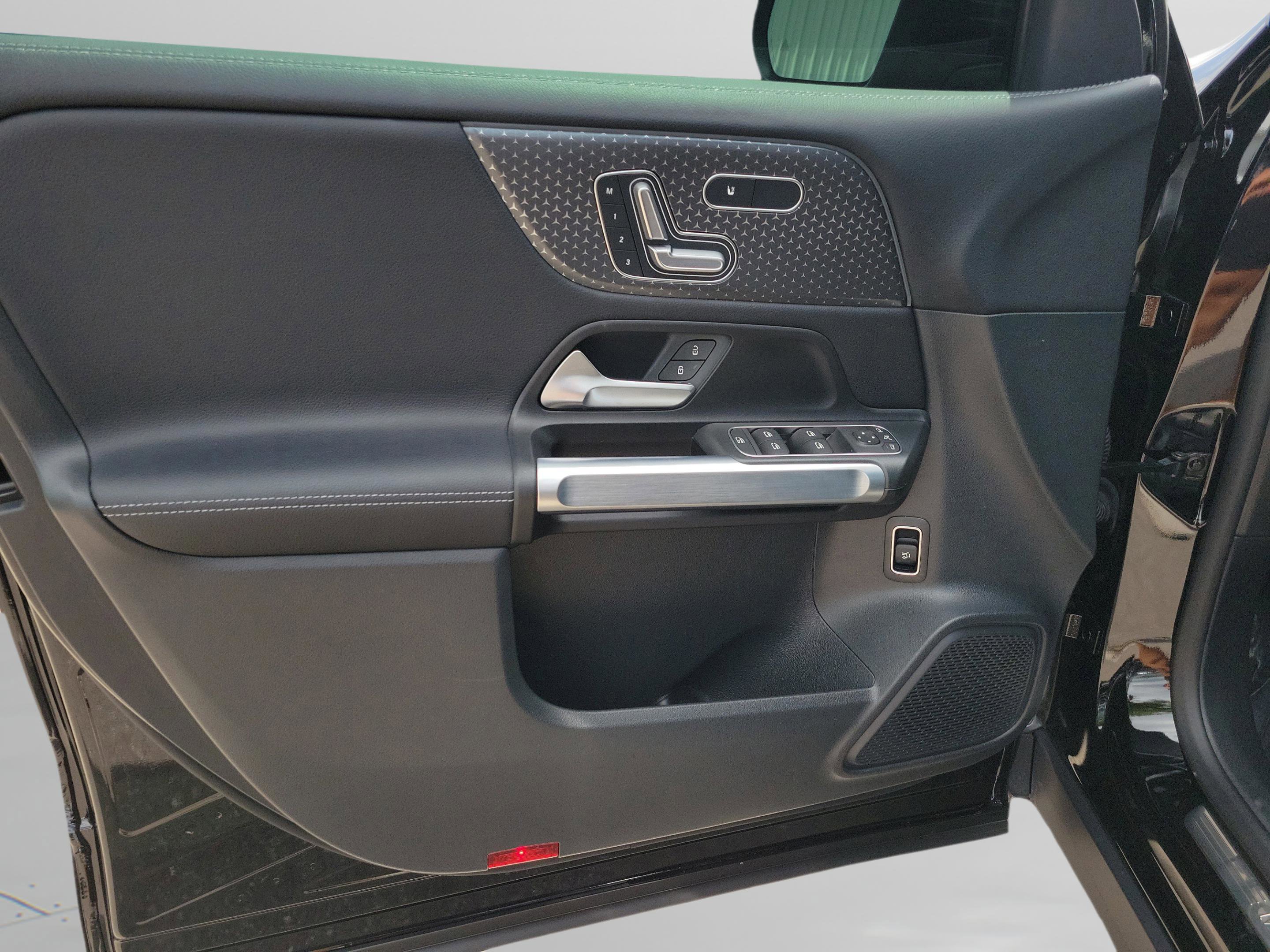 Certified 2024 Mercedes-Benz GLB 250 image 16