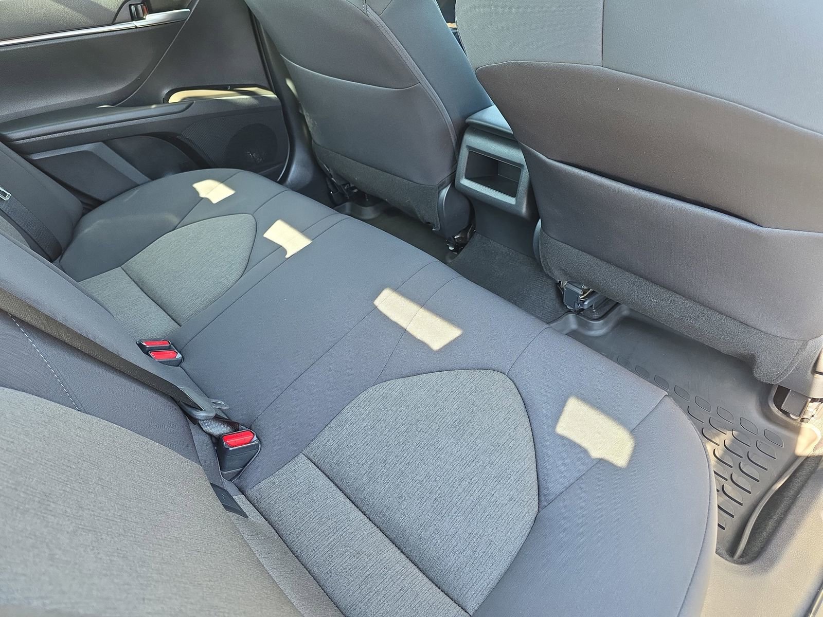 Used 2024 Toyota Camry LE w/ Convenience Package image 11