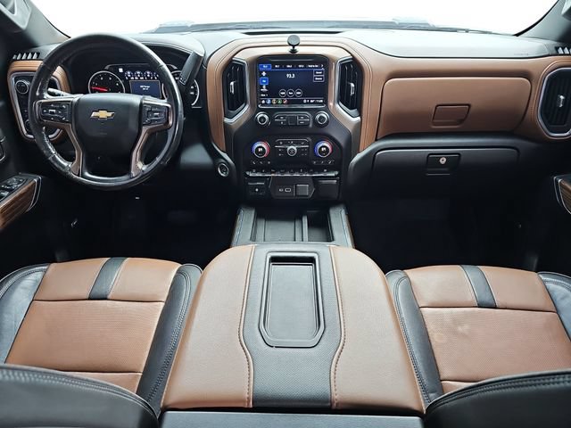 Used 2022 Chevrolet Silverado 3500 High Country w/ Safety Package II AWD/4WD image 9
