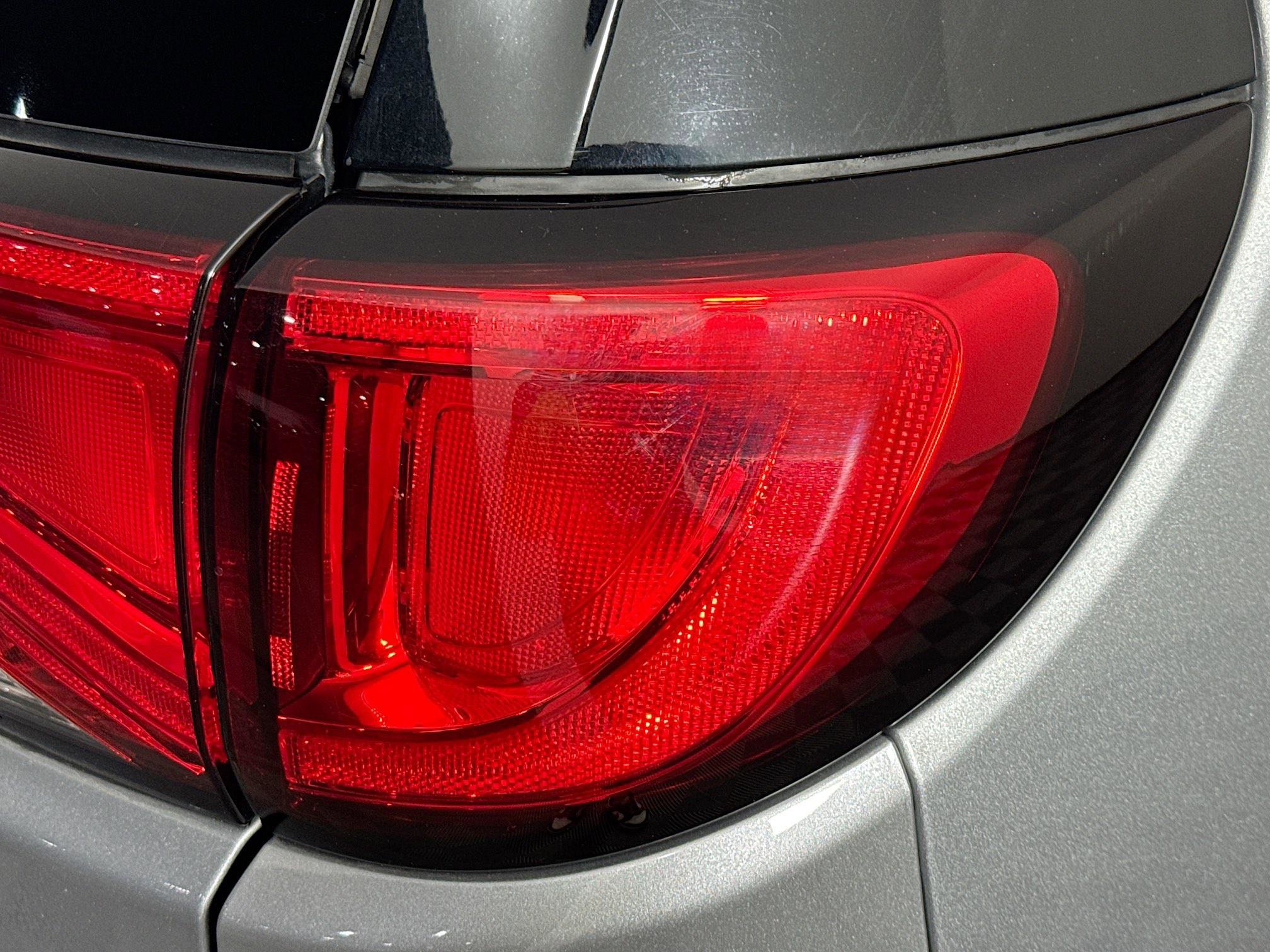Used 2021 Chrysler Voyager Lxi FWD image 33
