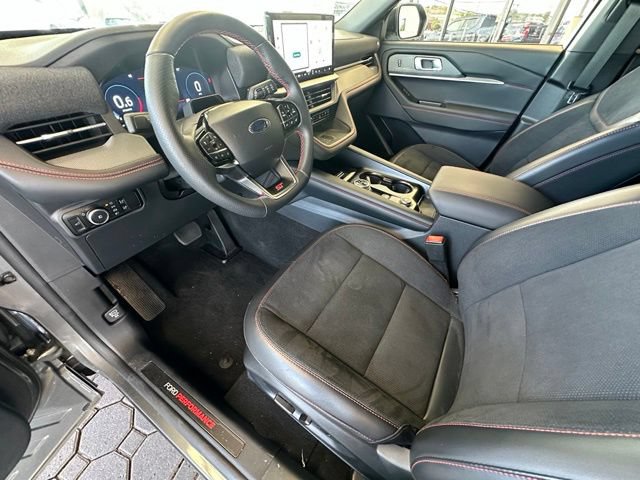 Used 2025 Ford Explorer ST AWD/4WD image 17