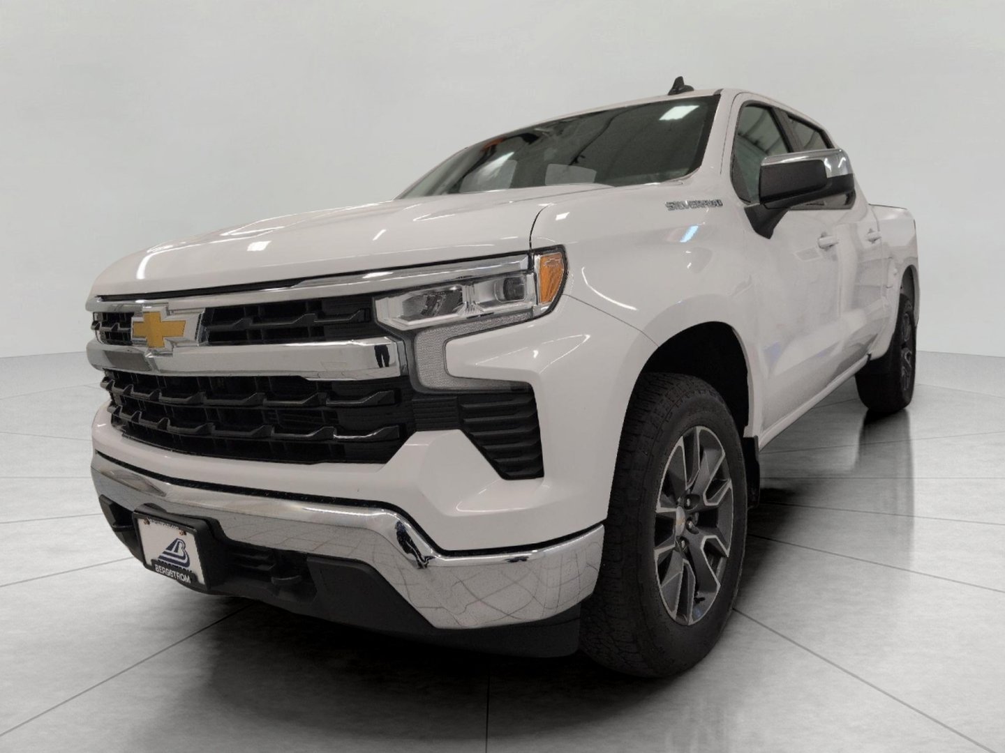 Used 2024 Chevrolet Silverado 1500 LT AWD/4WD image 13