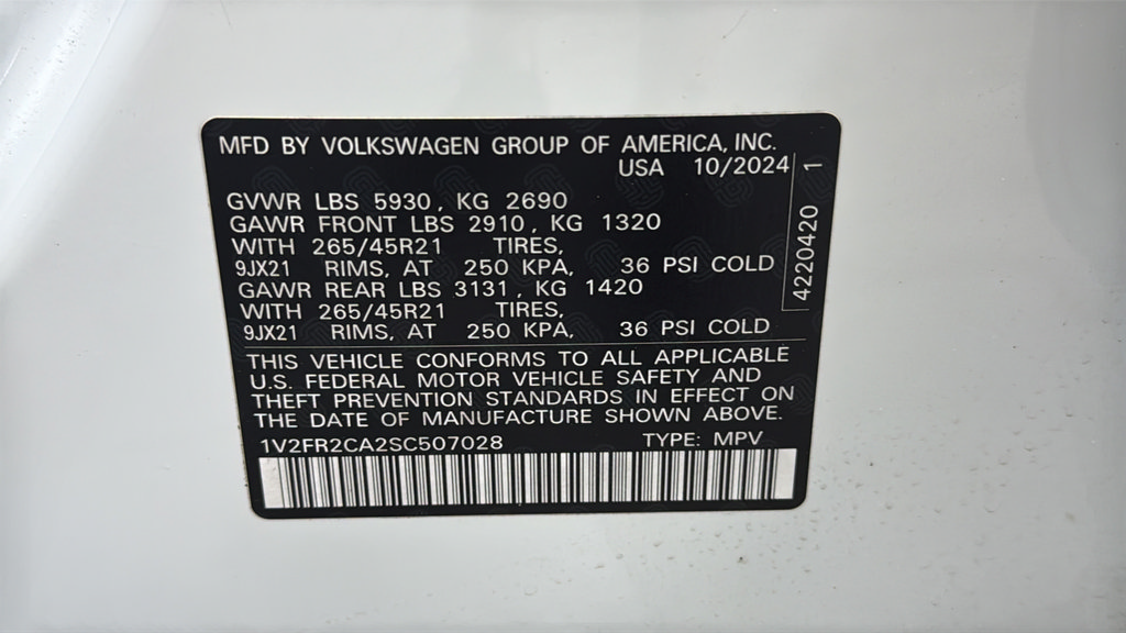 Used 2025 Volkswagen Atlas SEL Premium R-Line AWD/4WD image 30