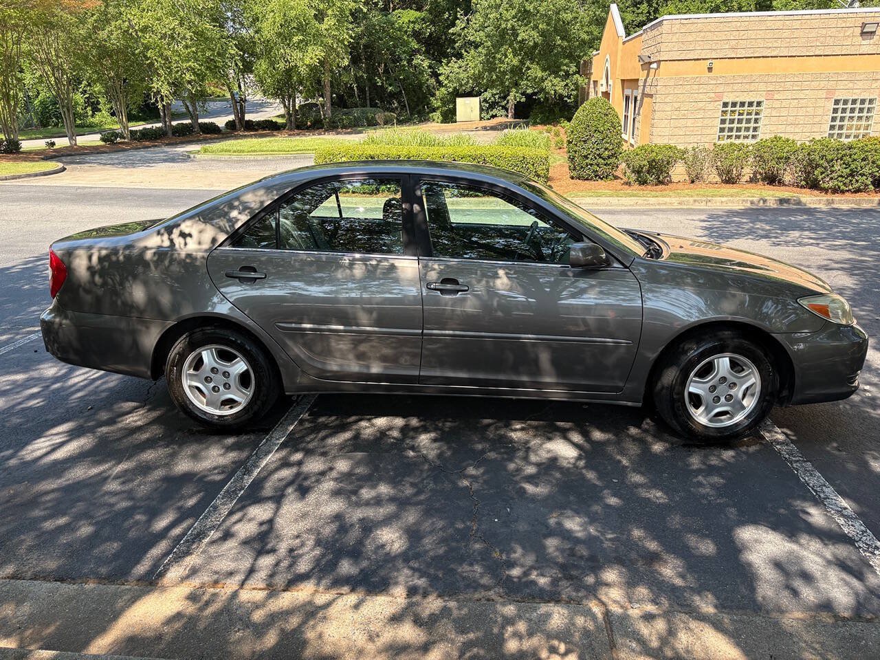 Used 2002 Toyota Camry LE FWD image 5