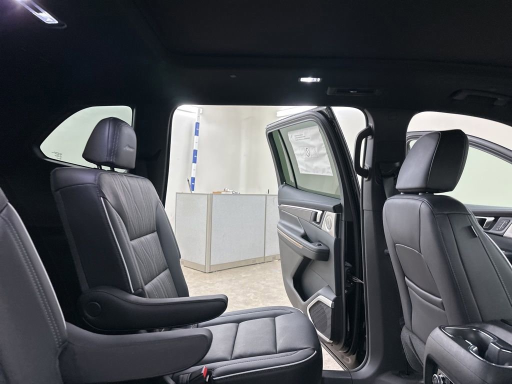 New 2026 Buick Enclave Avenir w/ Super Cruise Package image 23