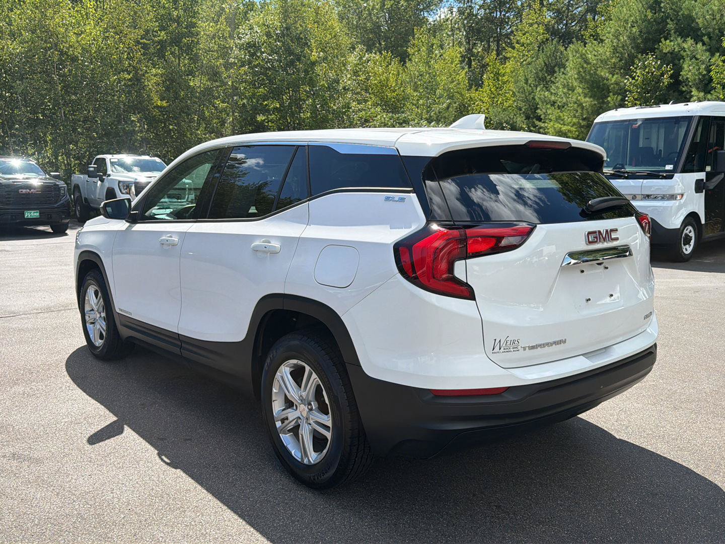 Certified 2020 GMC Terrain SLE AWD/4WD image 3
