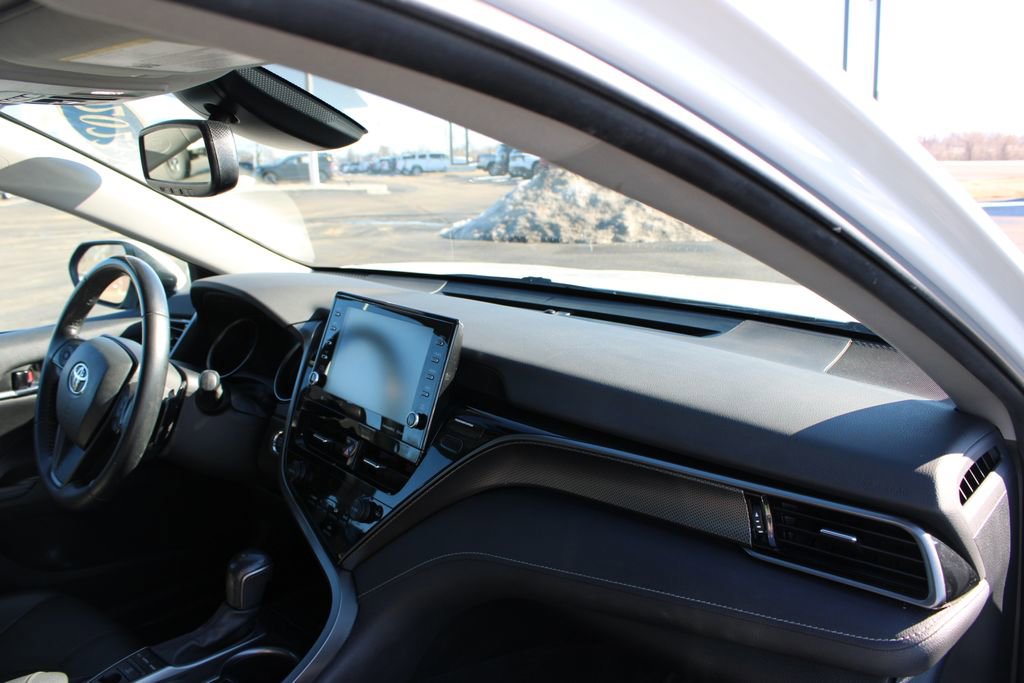 Used 2023 Toyota Camry XSE image 28