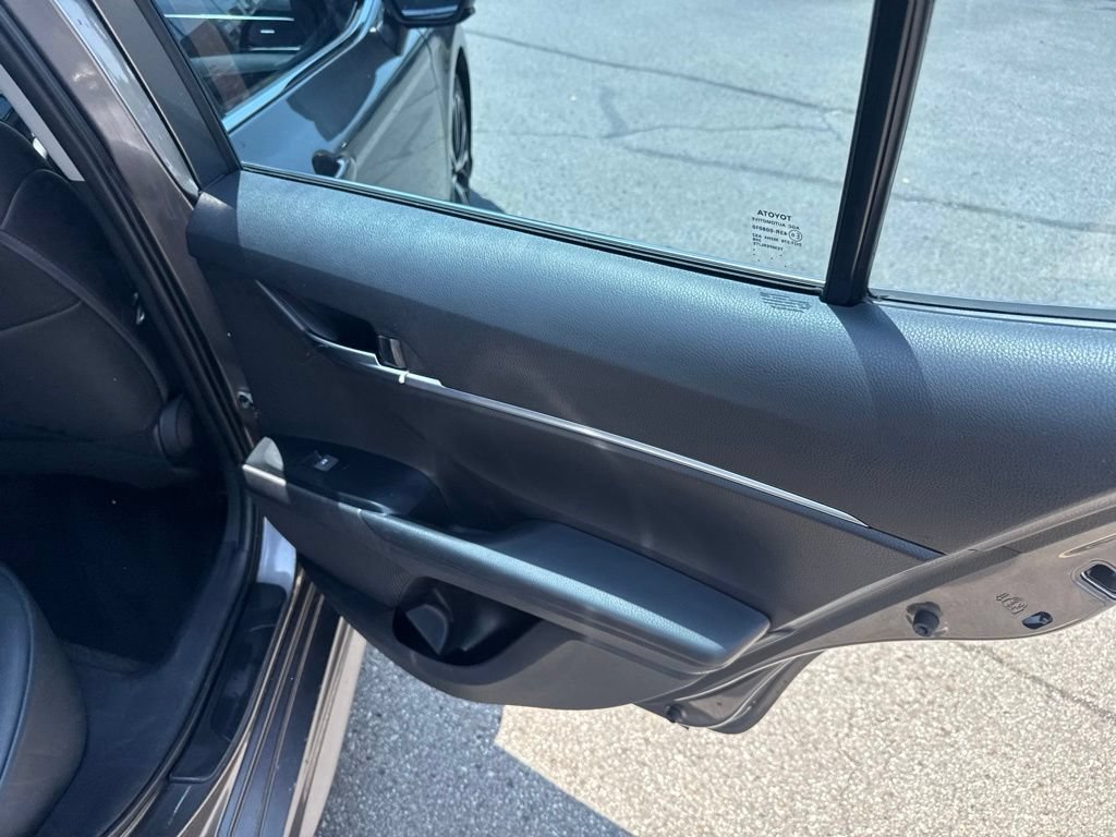 Used 2020 Toyota Camry SE FWD image 63