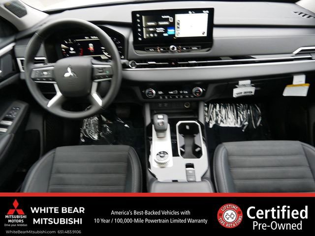 Used 2025 Mitsubishi Outlander SE AWD/4WD image 13