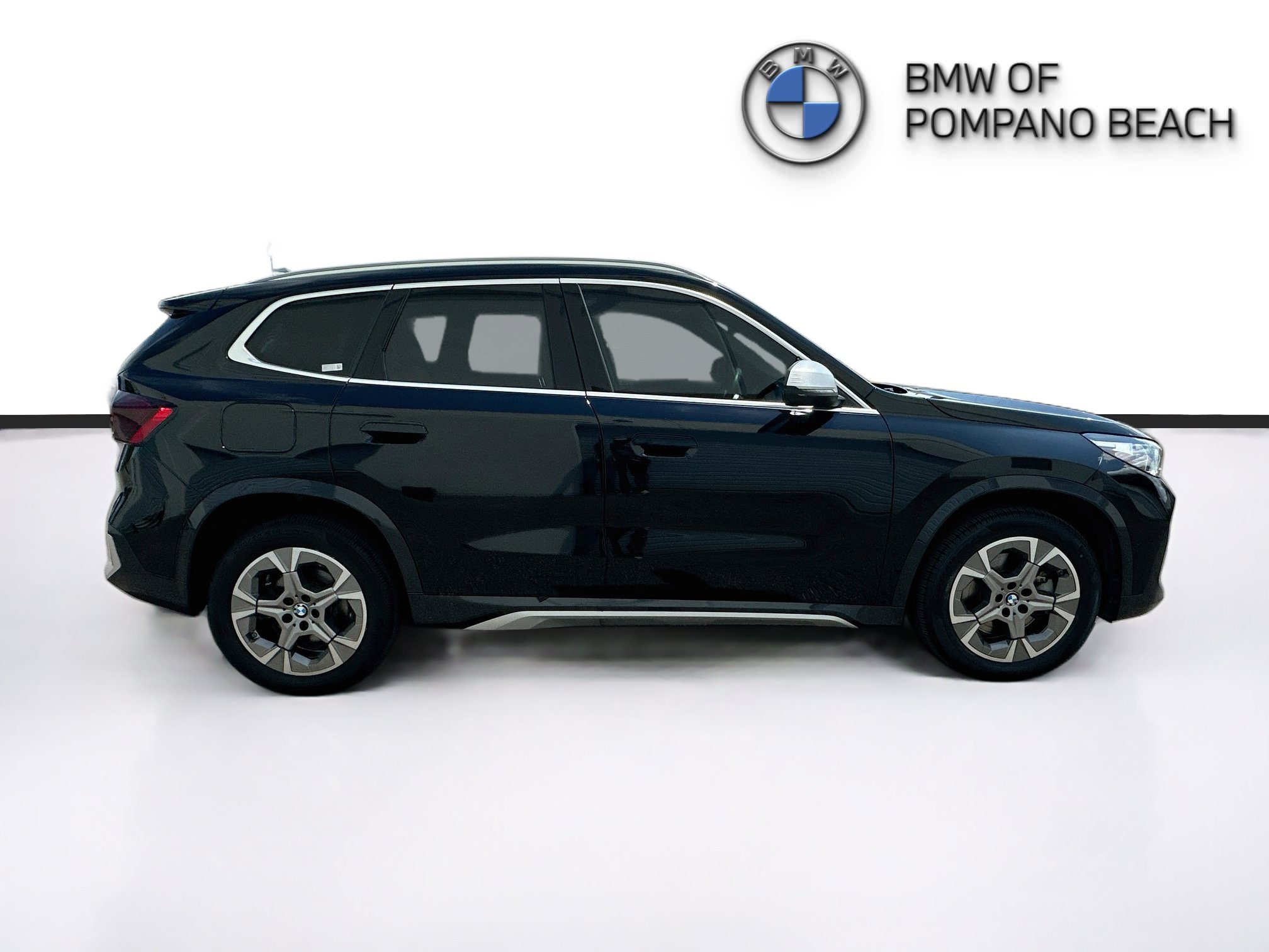 Used 2024 BMW X1 xDrive28i w/ Convenience Package AWD/4WD image 8