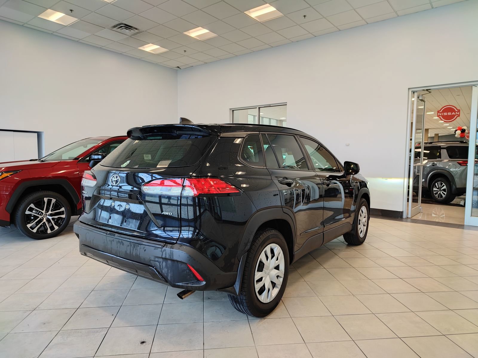 Used 2022 Toyota Corolla Cross L AWD/4WD image 3