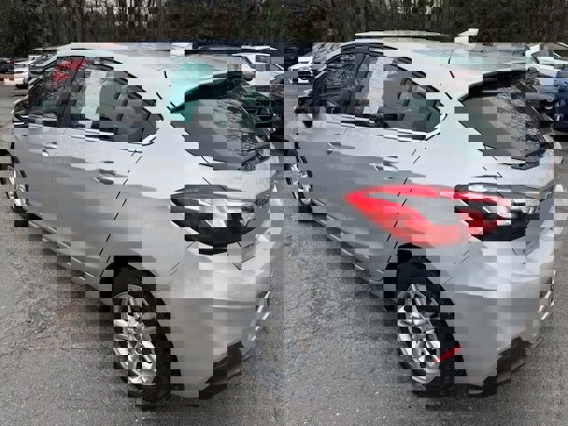 Used 2017 Chevrolet Cruze LT w/ Convenience Package image 2