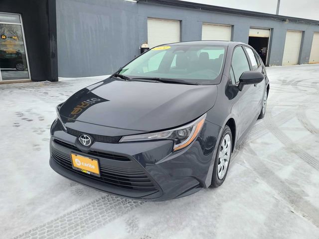 Used 2024 Toyota Corolla LE FWD image 1