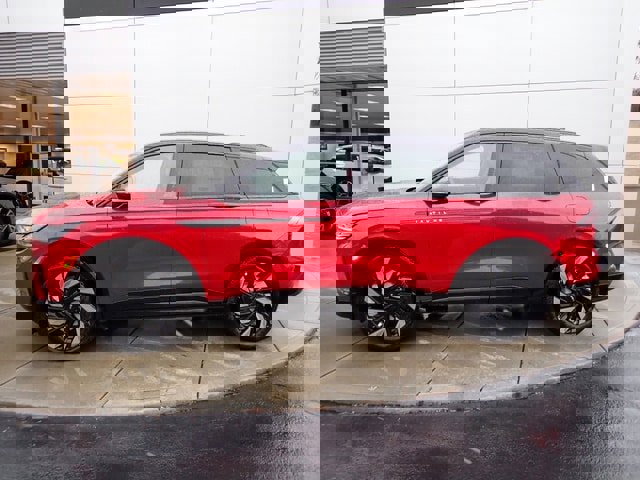 New 2026 Lincoln Nautilus Reserve image 2