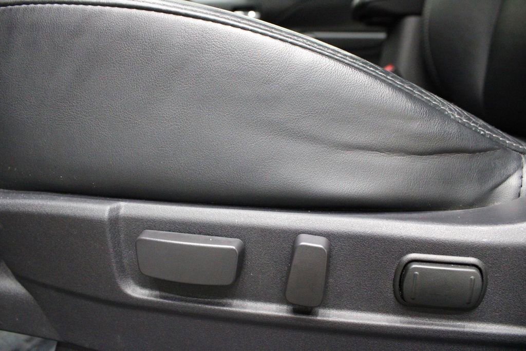 Used 2020 Mitsubishi Outlander SEL image 16