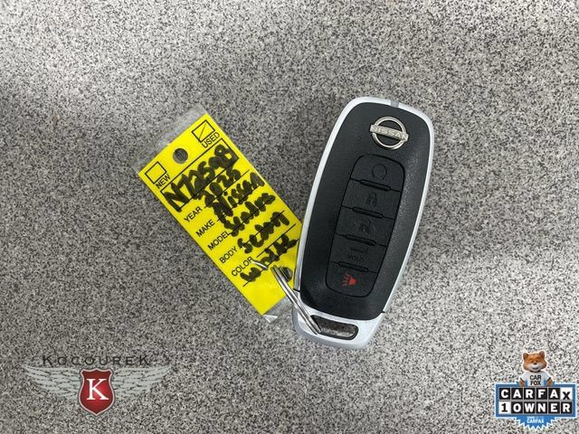 Used 2025 Nissan Sentra SR w/ SR Premium Package FWD image 27