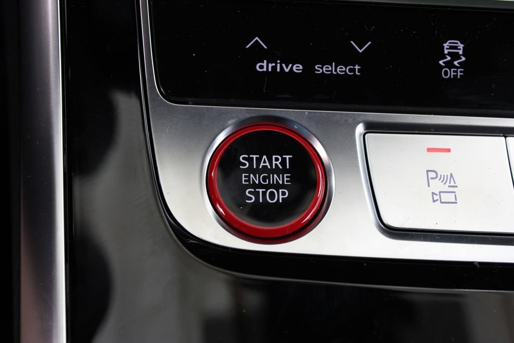 New 2026 Audi SQ8 Prestige AWD/4WD image 11