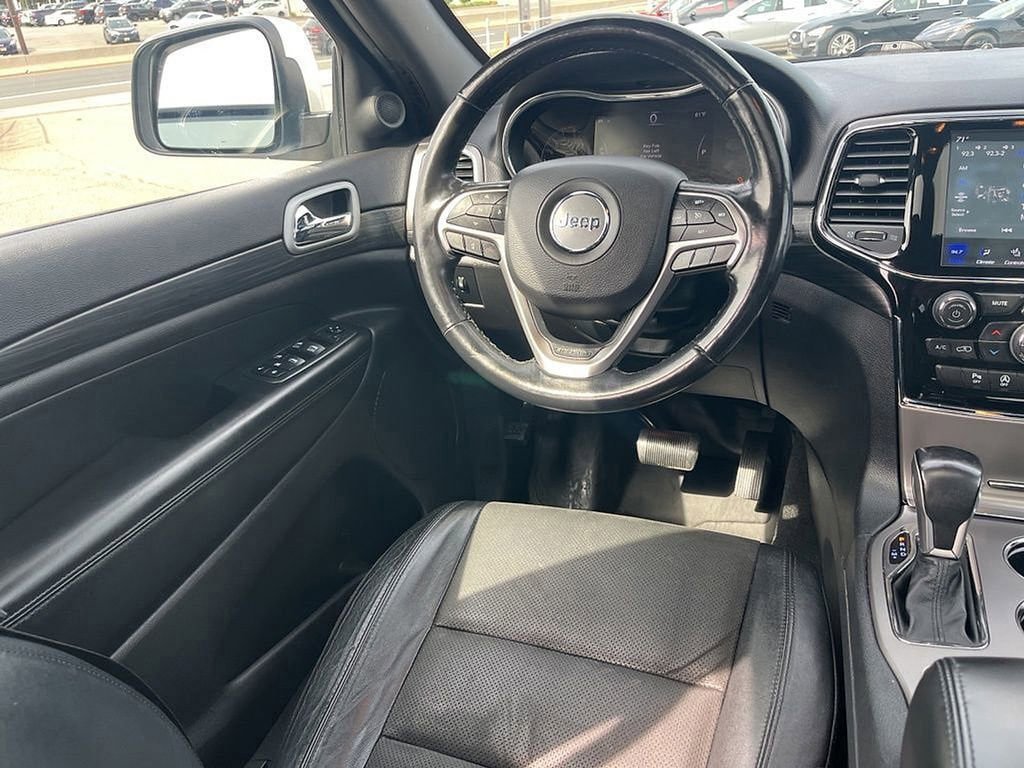 Used 2019 Jeep Grand Cherokee Altitude AWD/4WD image 21