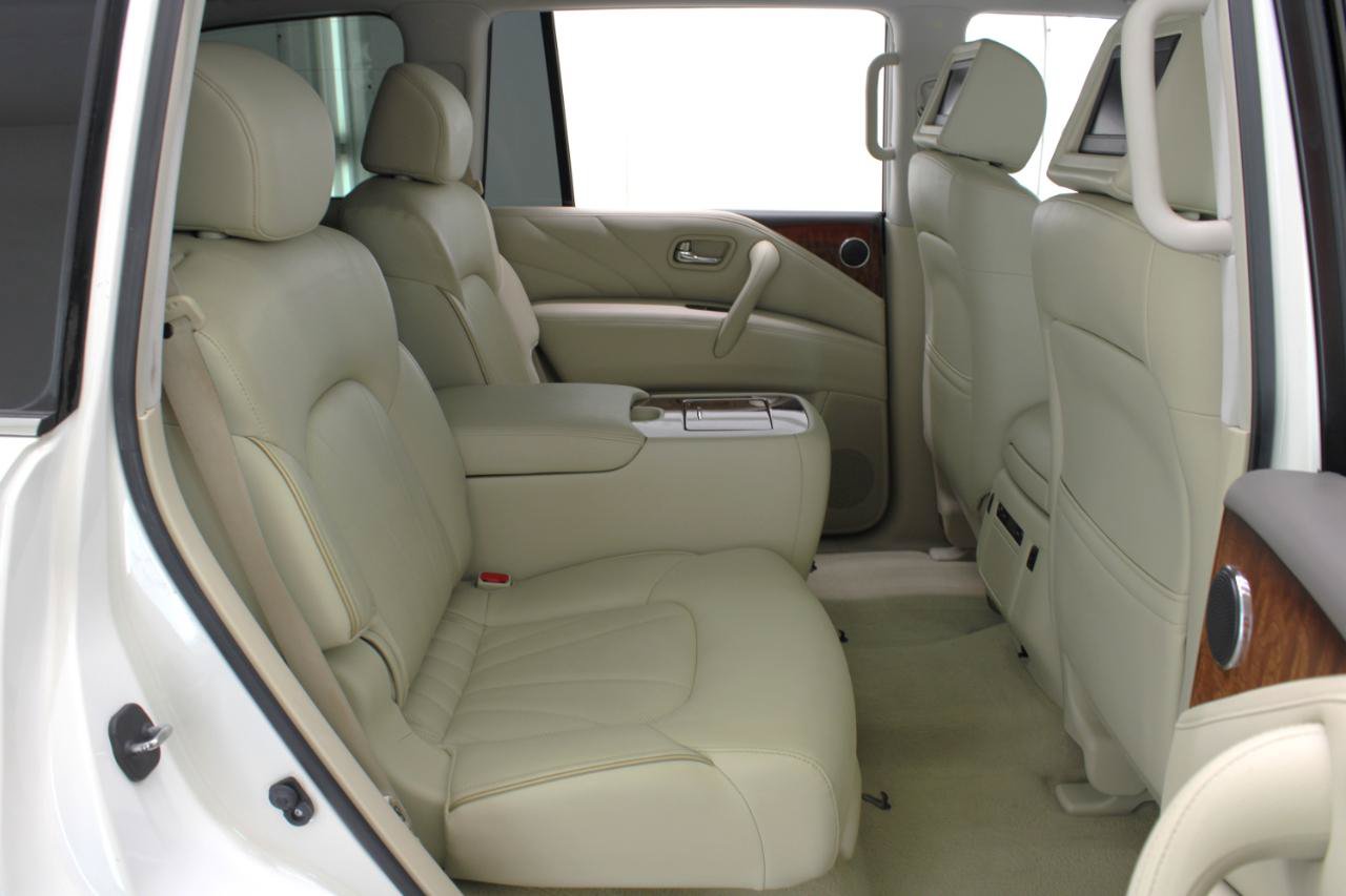 Used 2016 INFINITI QX80 2WD w/ Deluxe Technology Package image 47