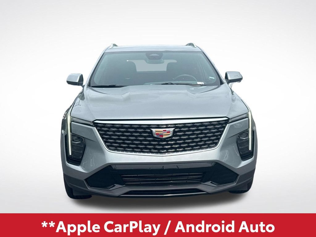 Used 2025 Cadillac XT4 Premium Luxury FWD image 3