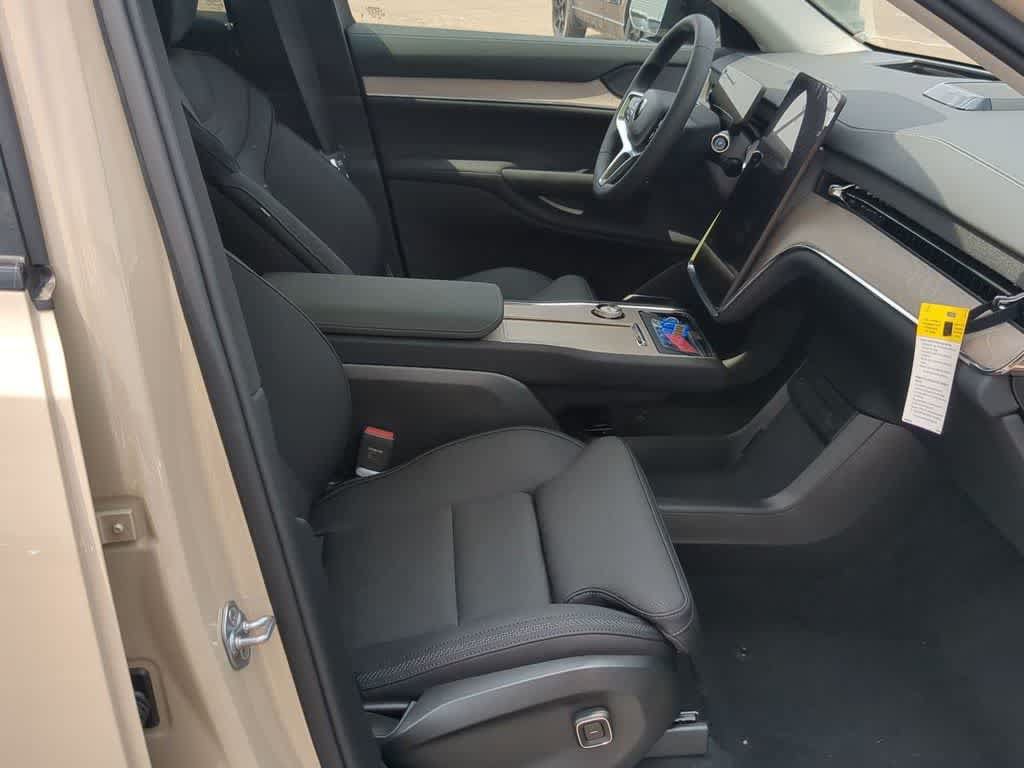 New 2026 Volvo EX90 Plus AWD/4WD image 20