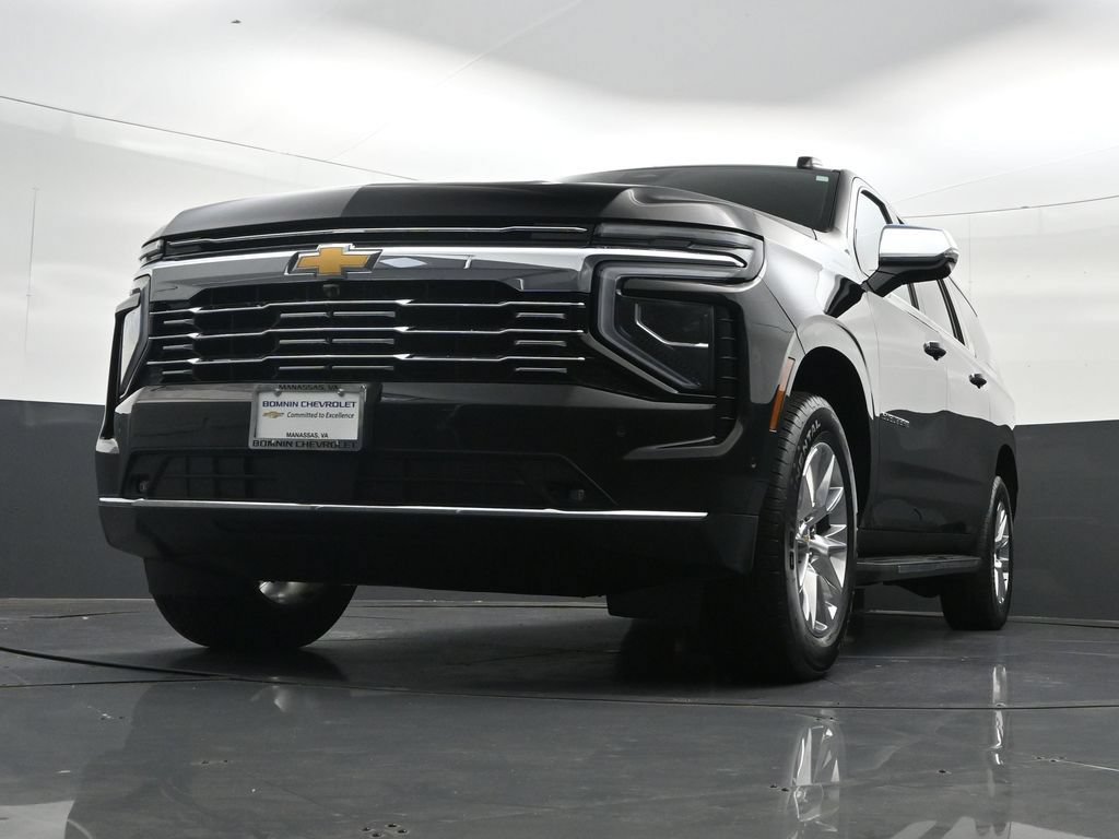 Used 2026 Chevrolet Suburban Premier AWD/4WD image 36