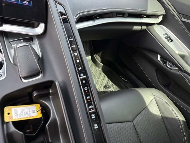 Used 2025 Chevrolet Corvette Stingray Coupe w/ 1LT RWD image 24