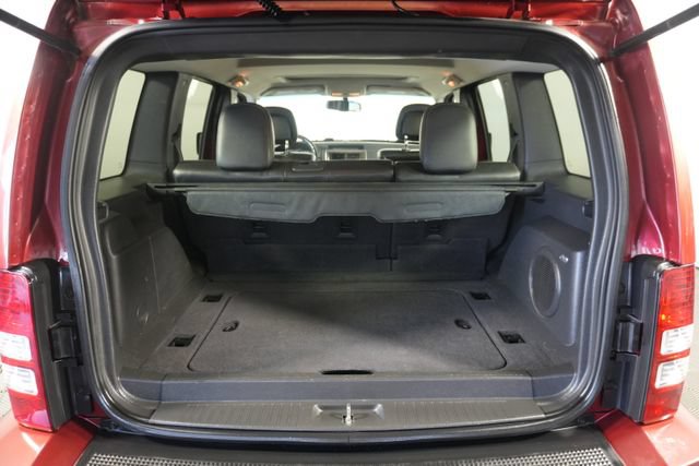 Used 2012 Jeep Liberty Limited Jet w/ Comfort/Convenience Group AWD/4WD image 29