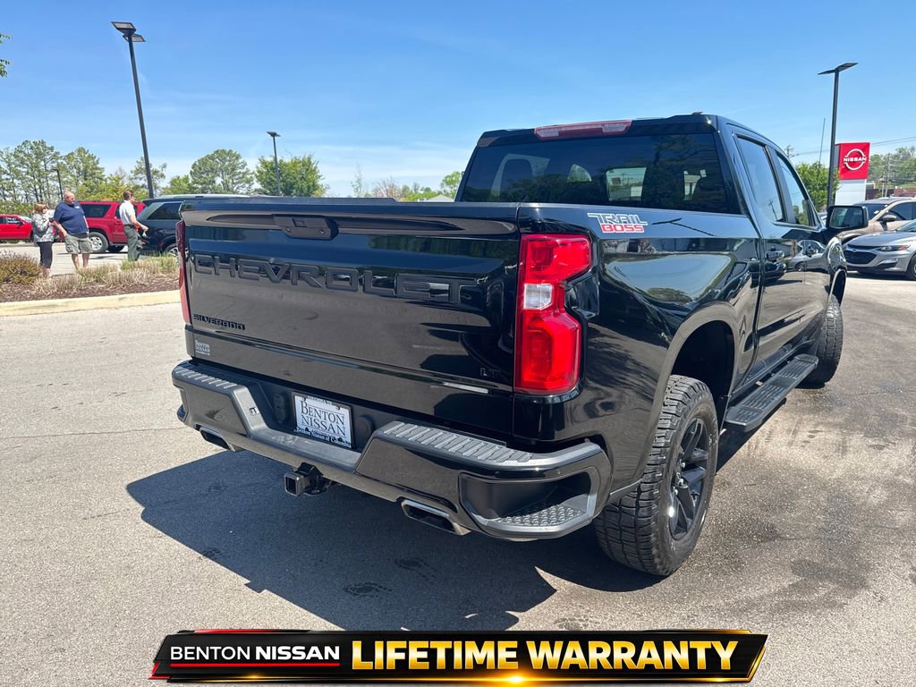 Used 2021 Chevrolet Silverado 1500 LT Trail Boss w/ Bed Protection Package AWD/4WD image 9