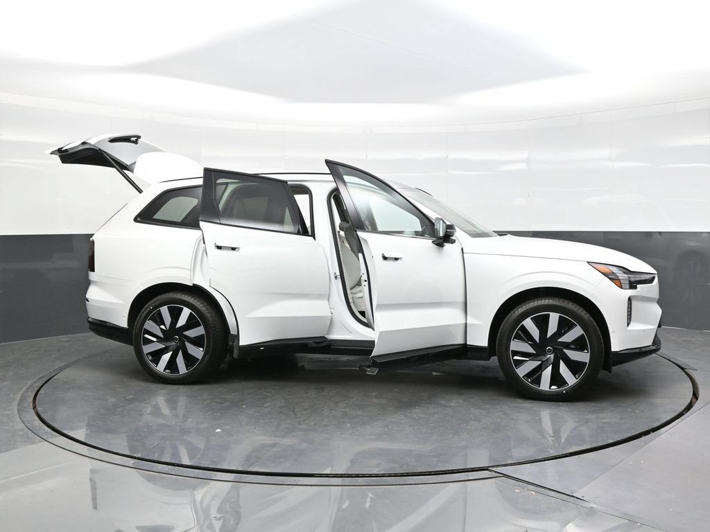New 2026 Volvo EX90 Plus AWD/4WD image 44