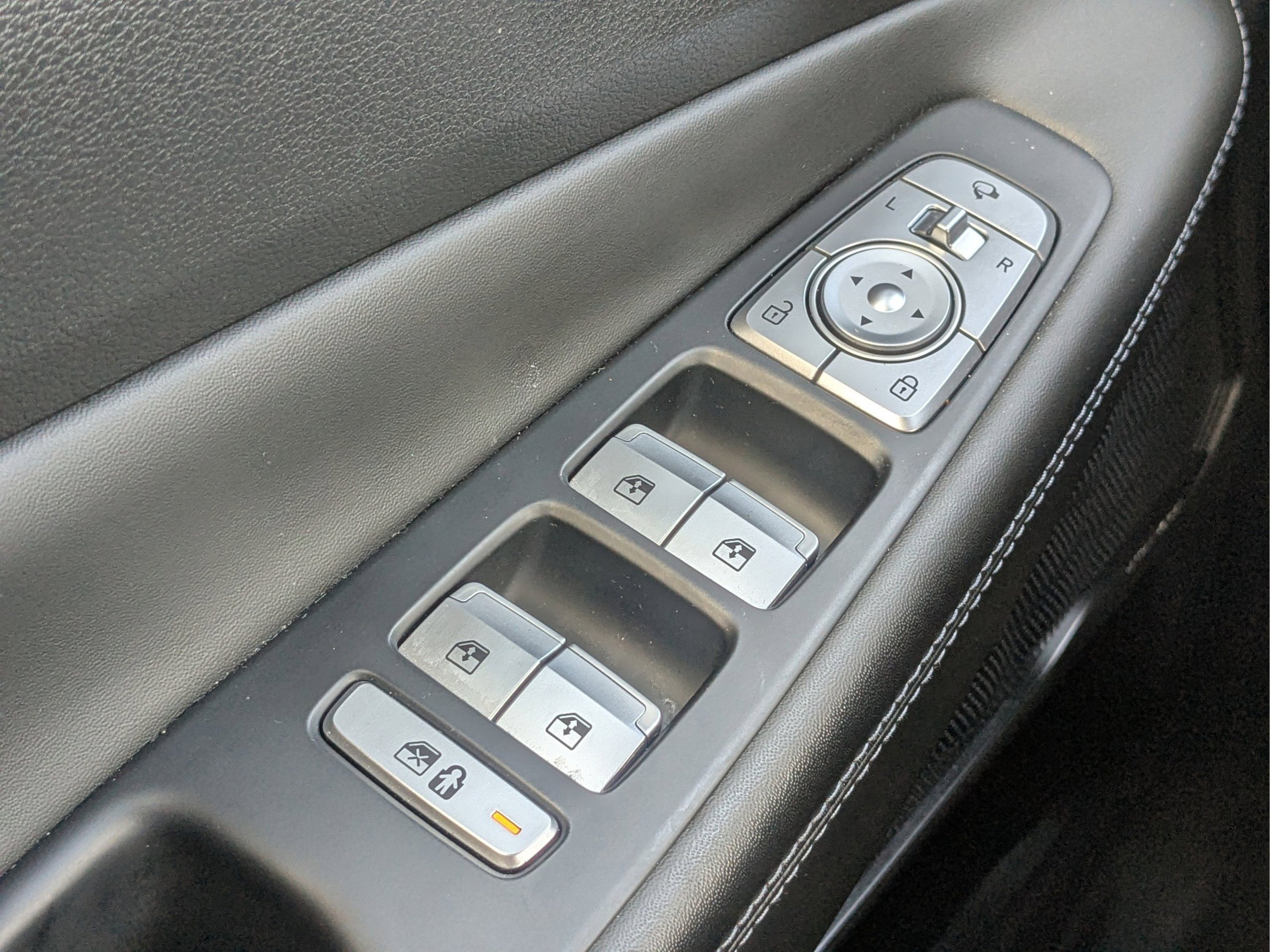 Certified 2023 Hyundai Santa Fe Calligraphy AWD/4WD image 26
