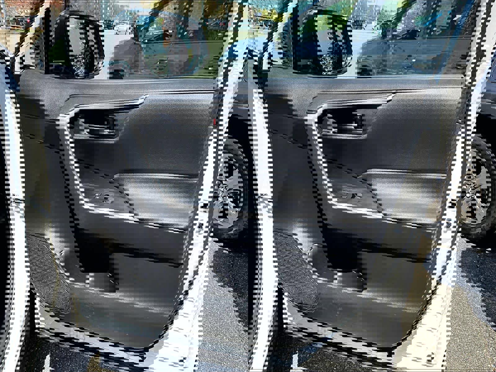 Used 2025 Toyota RAV4 LE image 12