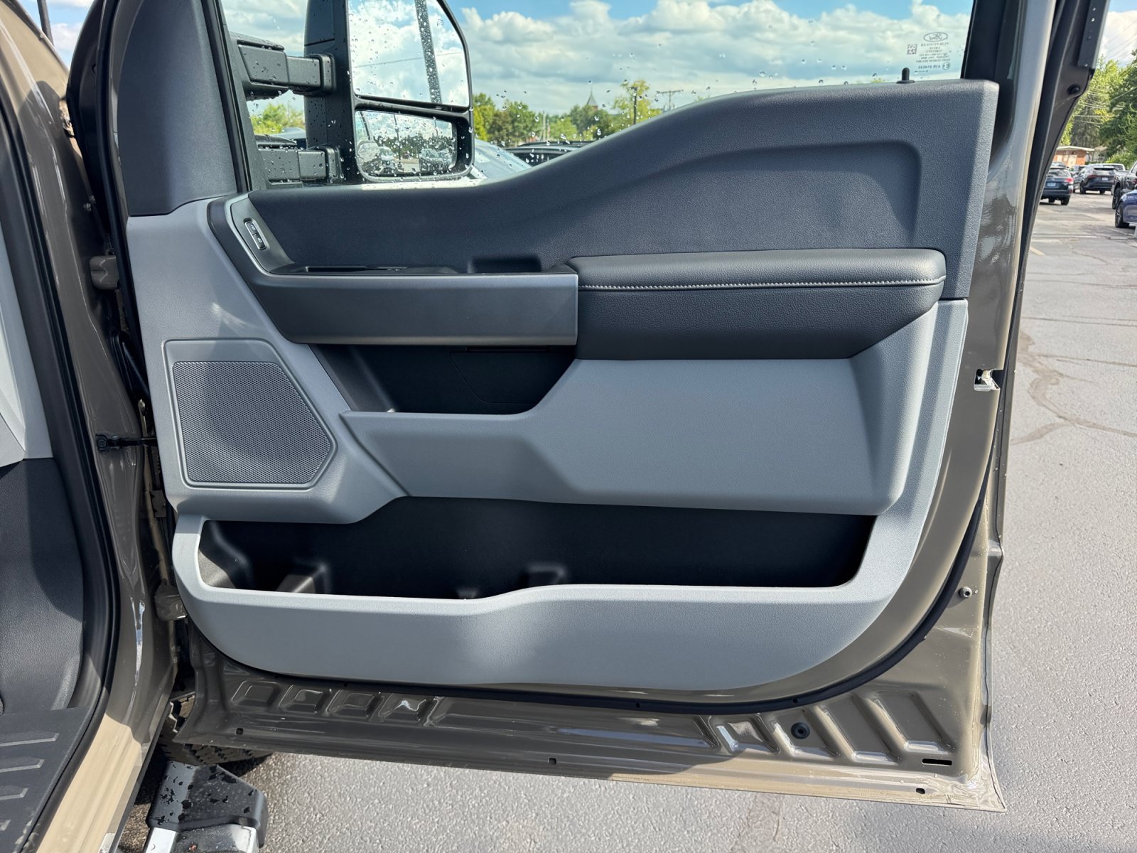 New 2026 Ford F250 XLT w/ FX4 Off-Road Package AWD/4WD image 29