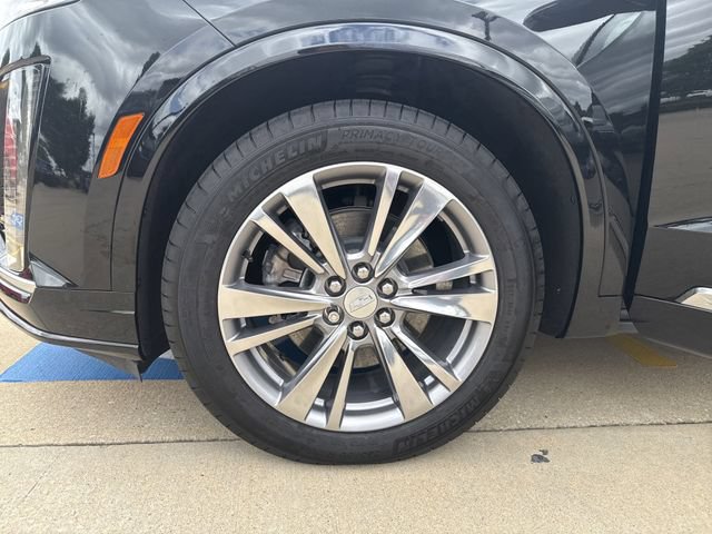 Certified 2025 Cadillac XT6 Premium Luxury w/ LPO, Floor Liner Package AWD/4WD image 21