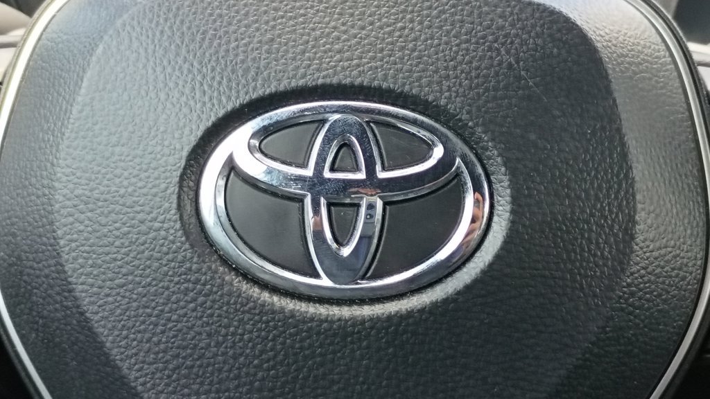 Used 2024 Toyota Corolla Cross AWD Hybrid image 27