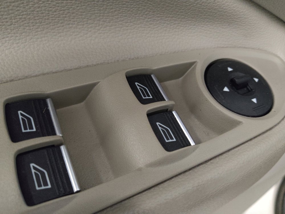 Used 2017 Ford Escape Titanium w/ Equipment Group 301A image 27