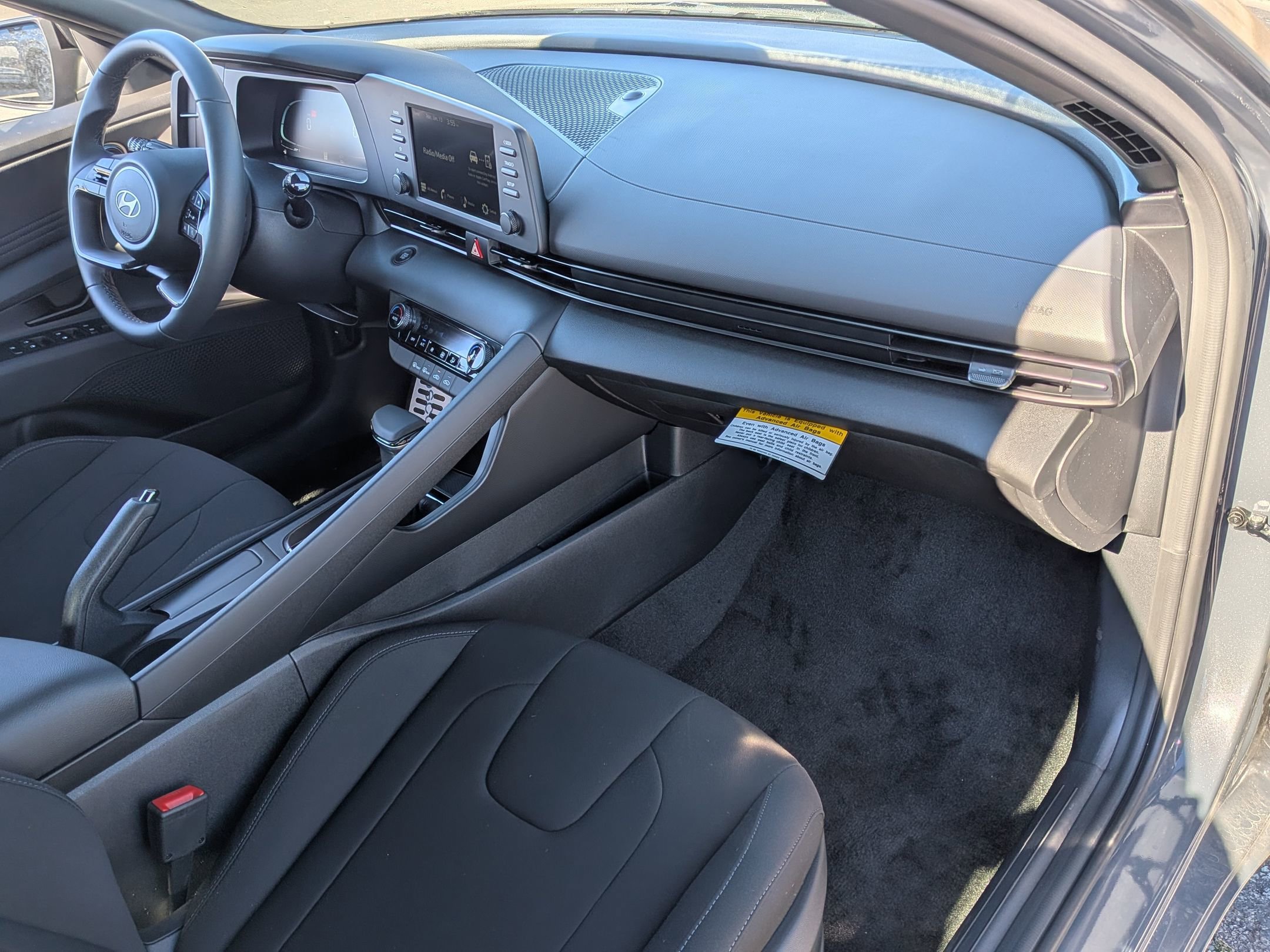 New 2026 Hyundai Elantra Sport FWD image 24