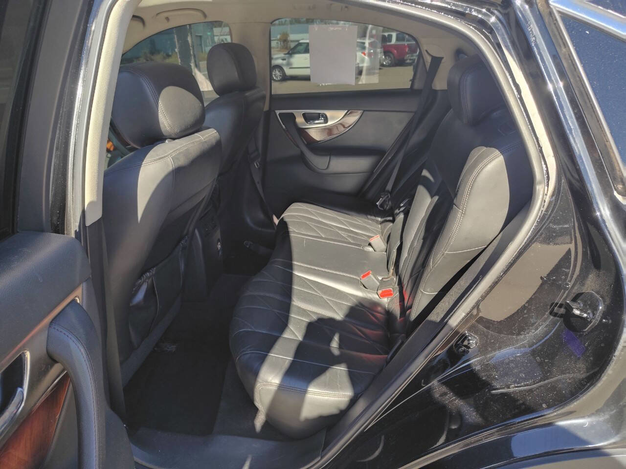 Used 2010 INFINITI FX35 AWD w/ Premium Pkg image 6